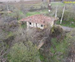 Продавам къща в с. Ловец