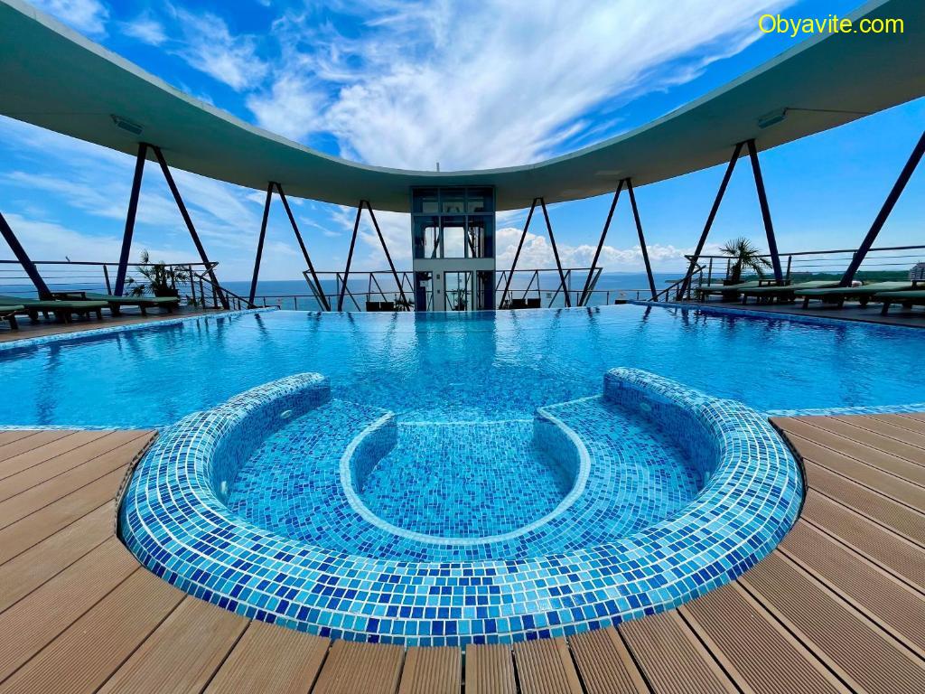 Сол Марина Палас Хотел в Несебър All Inclusive ви кани на море!